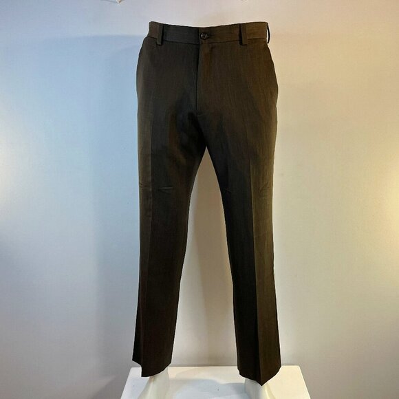 Haggar Men's Textured Stria Plain-Front Brown Dress Pant - Size 32 x 30 - NWT$65 - Picture 2 of 5